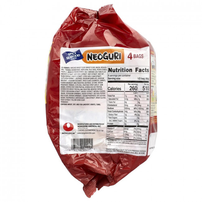 Лапша быстрого приготовления Nongshim Neoguri, типа удон, с острыми морепродуктами, 4 упаковки по 120 г каждая.